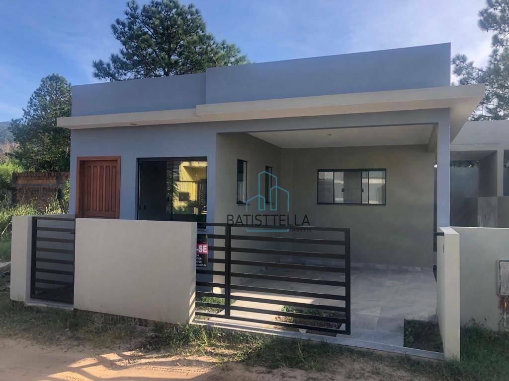 Casa à venda com 2 quartos, 50m² - Foto 1