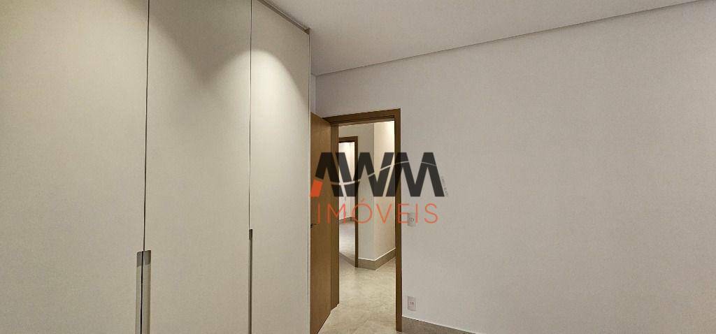 Apartamento à venda com 4 quartos, 227m² - Foto 28