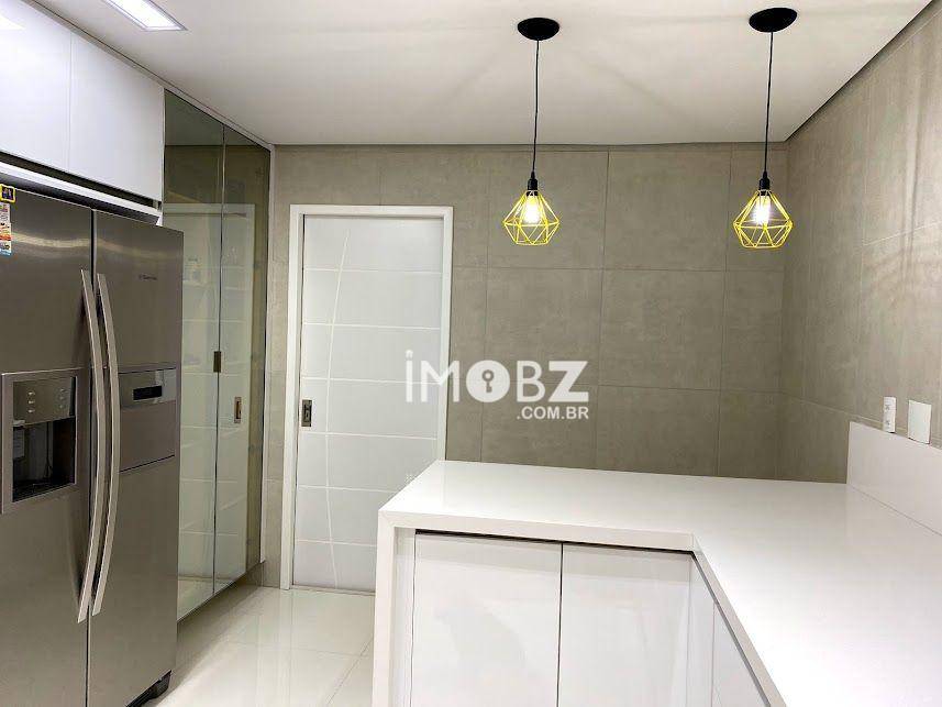 Apartamento à venda com 4 quartos, 238m² - Foto 8