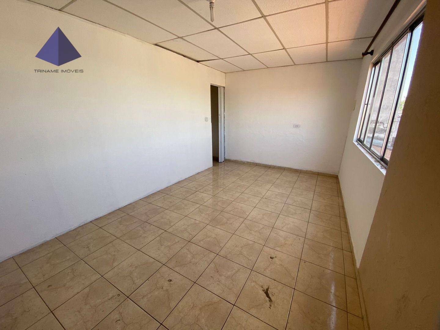 Casa para alugar com 2 quartos, 70m² - Foto 15