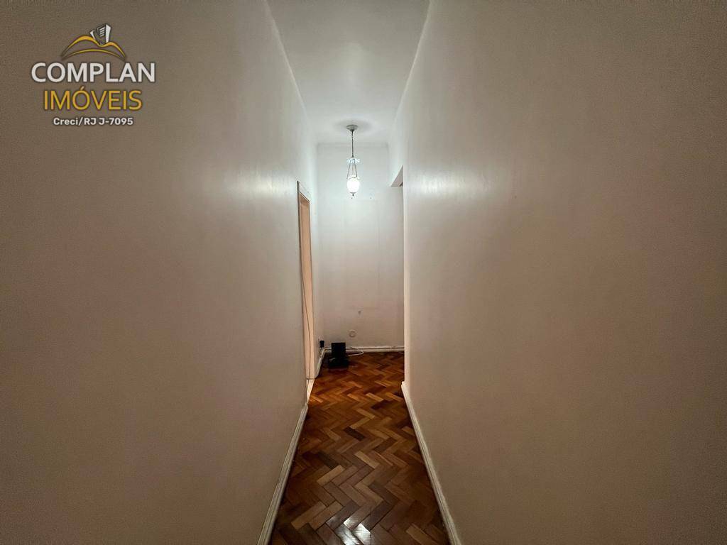 Apartamento à venda com 3 quartos, 160m² - Foto 5