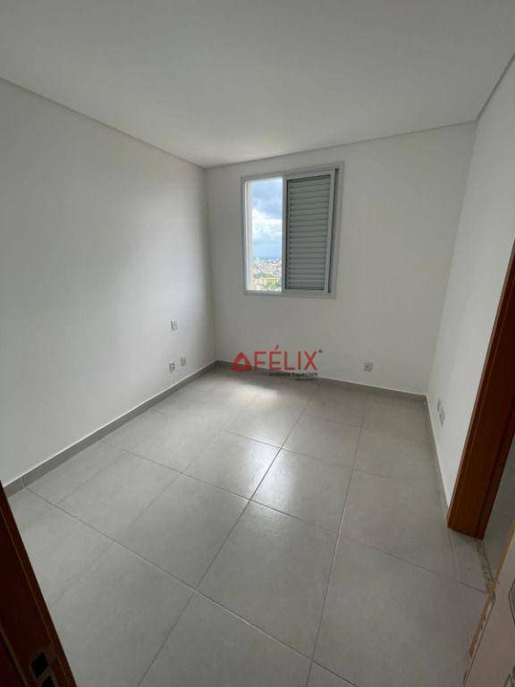 Apartamento à venda com 3 quartos, 155m² - Foto 25