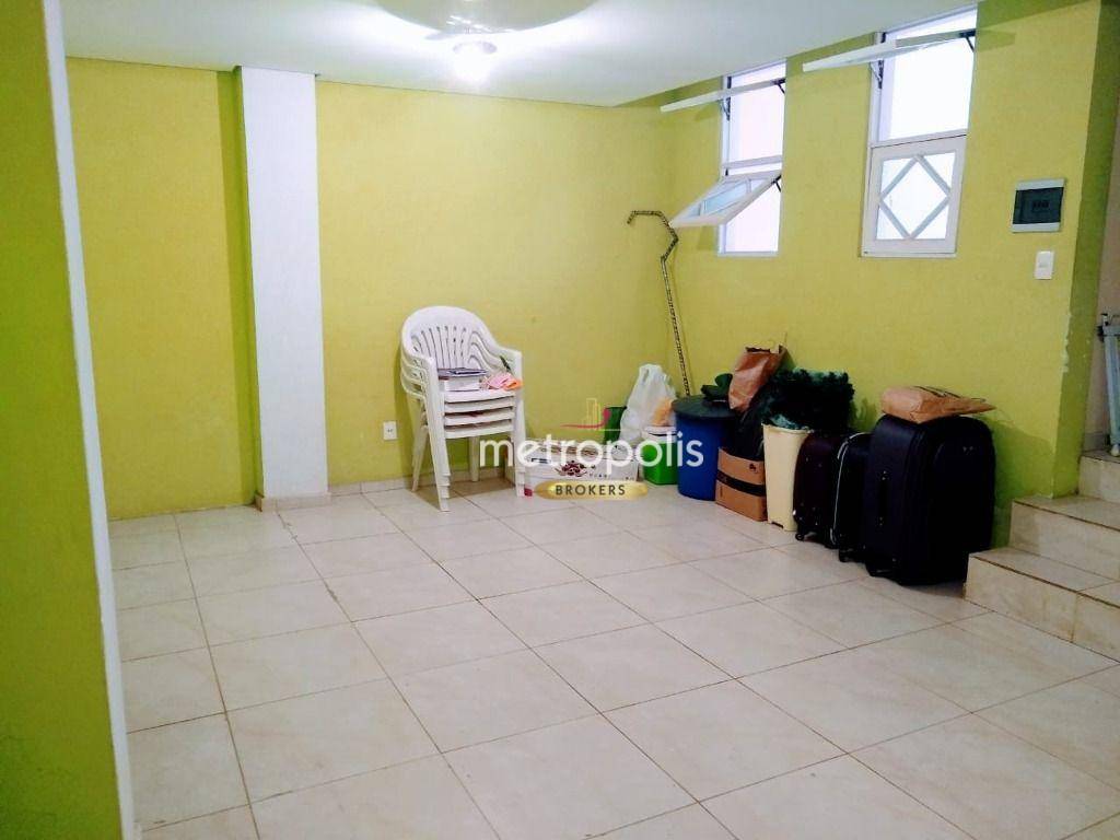 Sobrado à venda com 4 quartos, 250m² - Foto 15