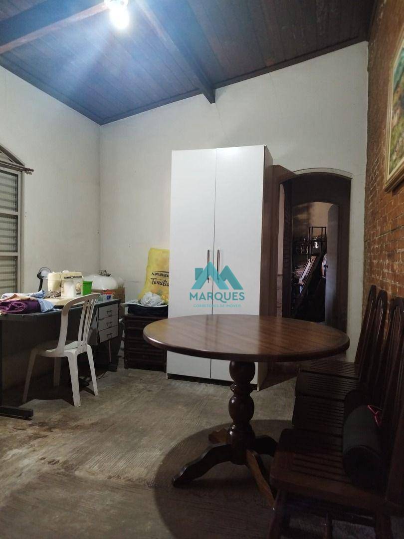 Sobrado à venda com 4 quartos, 304m² - Foto 15