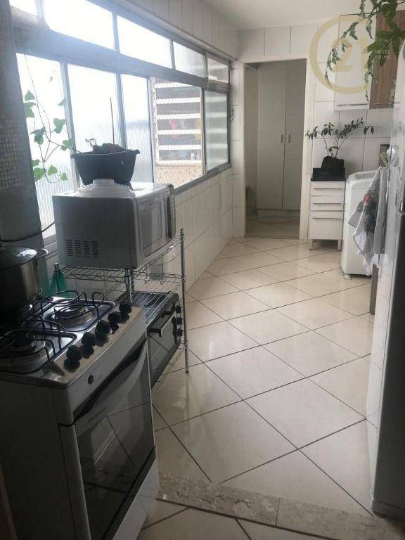 Apartamento à venda com 3 quartos, 97m² - Foto 9