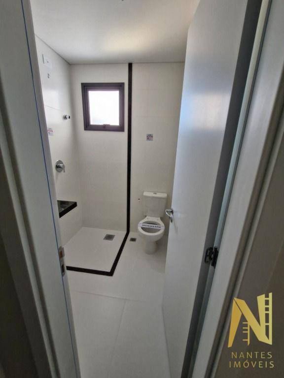 Apartamento à venda com 3 quartos, 86m² - Foto 12