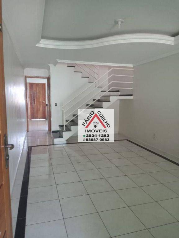 Sobrado à venda com 3 quartos, 113m² - Foto 1