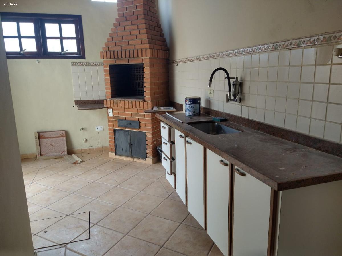 Apartamento à venda com 2 quartos, 99m² - Foto 1