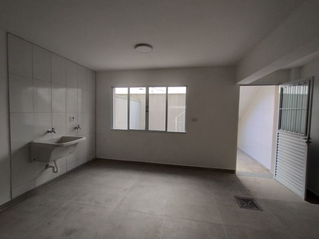 Sobrado para alugar com 3 quartos, 204m² - Foto 9