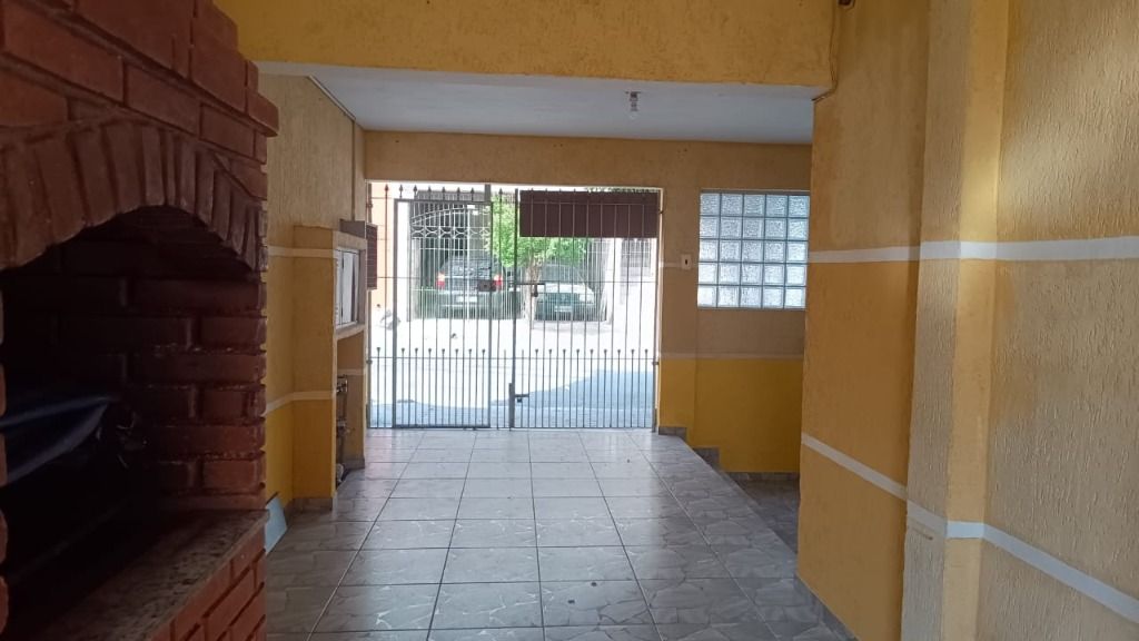 Sobrado à venda com 2 quartos, 180m² - Foto 45