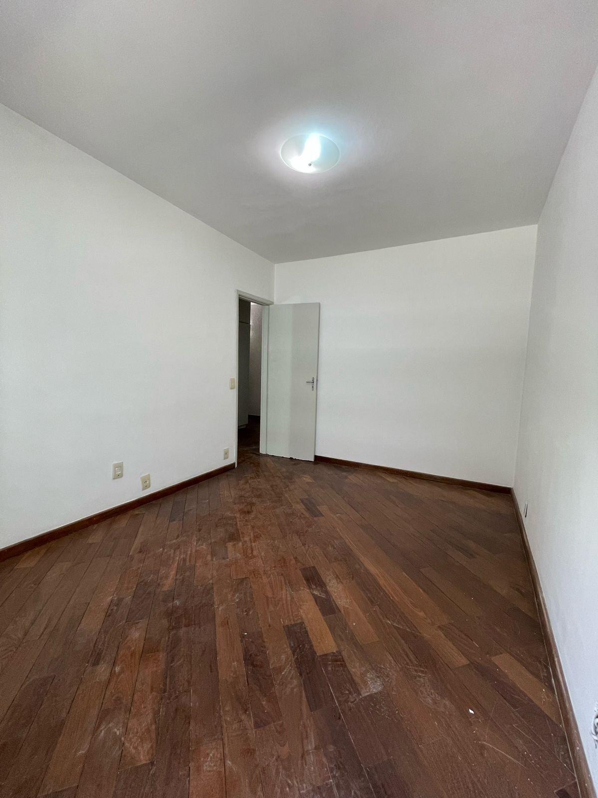 Casa à venda com 3 quartos, 198m² - Foto 9