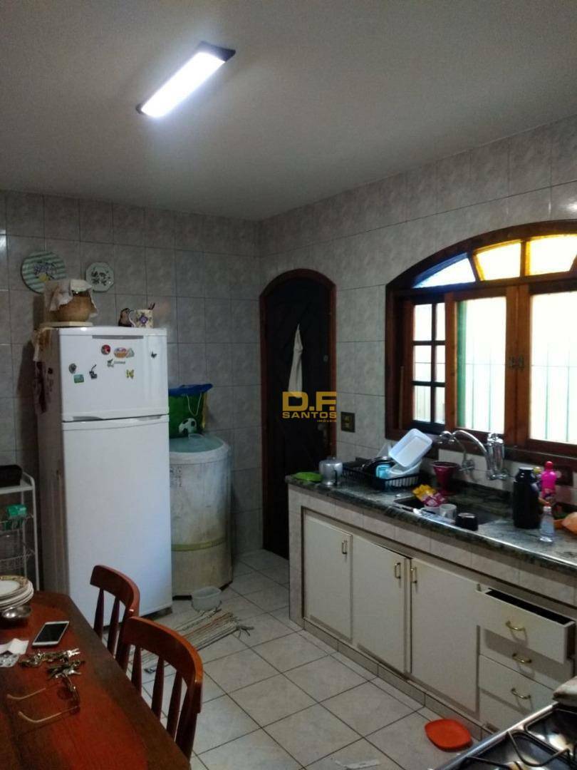 Casa à venda com 3 quartos, 113m² - Foto 9