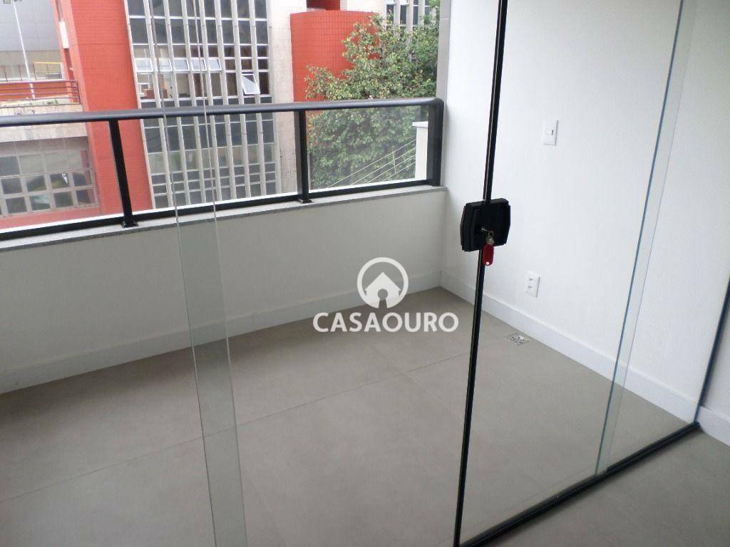 Apartamento à venda com 2 quartos, 62m² - Foto 5