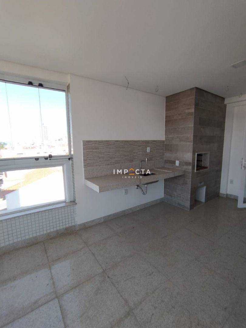 Apartamento à venda com 4 quartos, 240m² - Foto 11