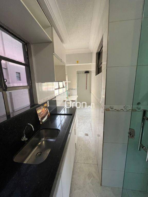 Apartamento à venda com 2 quartos, 67m² - Foto 3