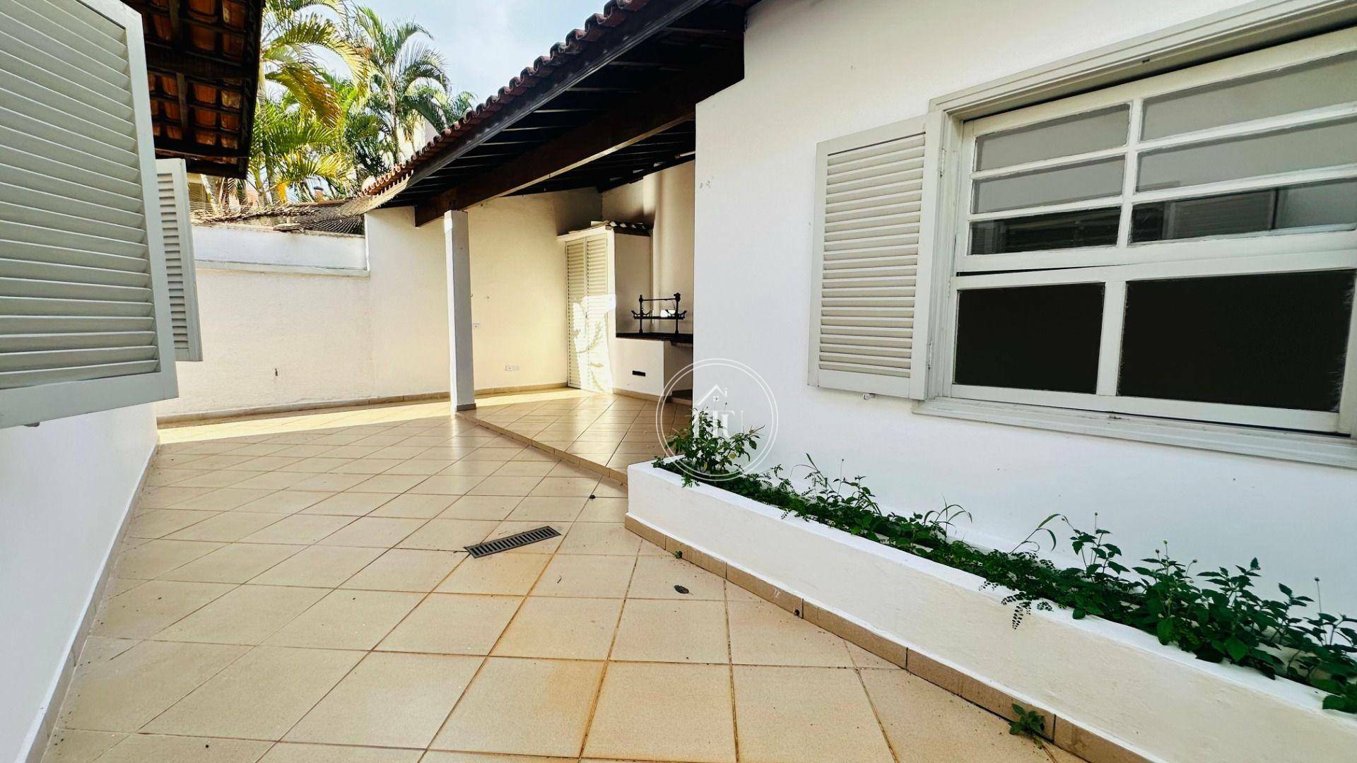Casa de Condomínio para alugar com 3 quartos, 207m² - Foto 17