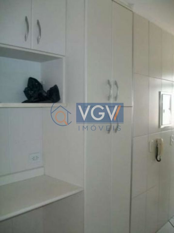 Apartamento para alugar com 3 quartos, 77m² - Foto 12