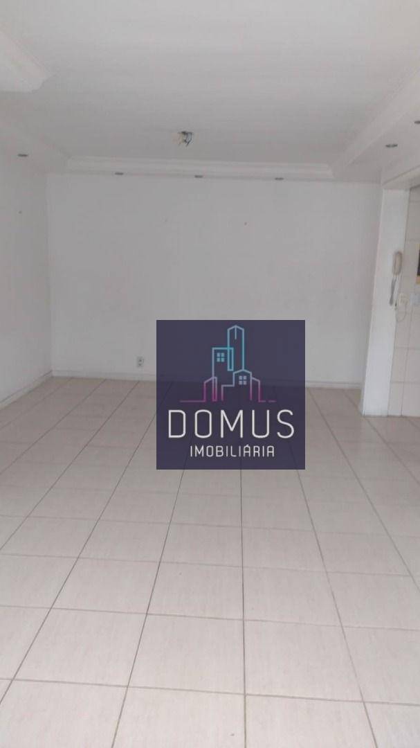 Apartamento à venda com 3 quartos, 76m² - Foto 3