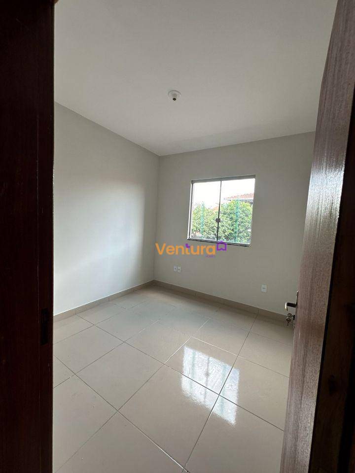 Casa à venda com 5 quartos, 230m² - Foto 3