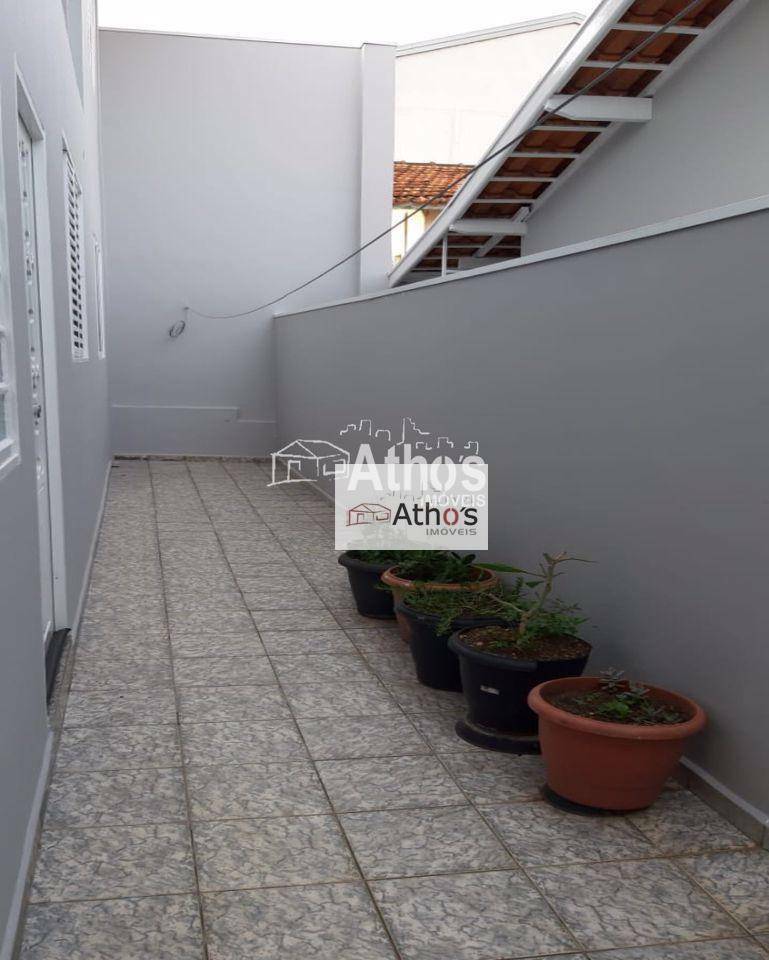 Casa à venda com 4 quartos, 254m² - Foto 22