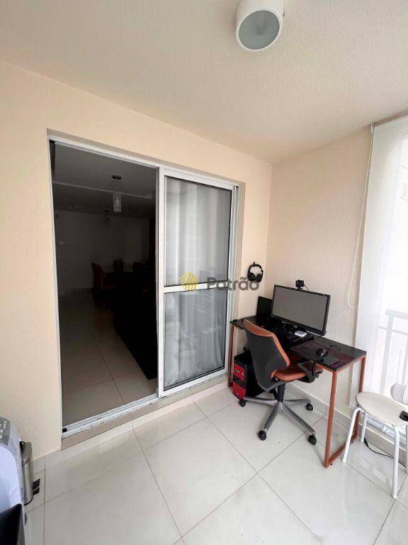 Apartamento à venda com 2 quartos, 67m² - Foto 18