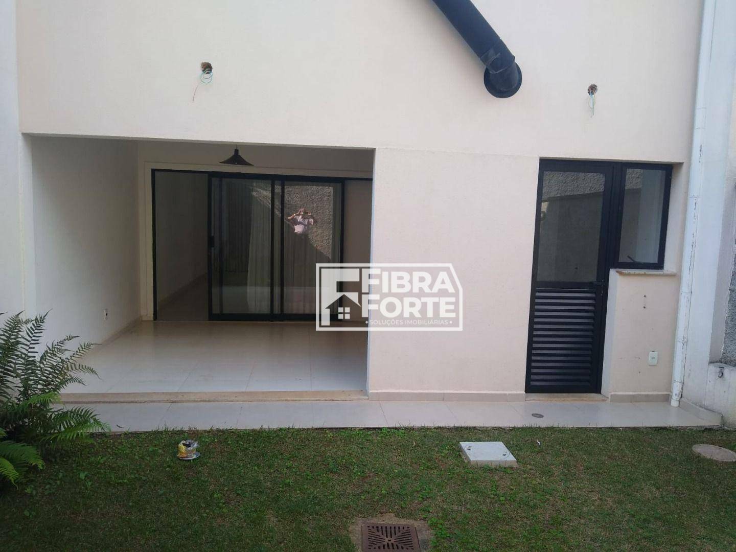 Casa de Condomínio para alugar com 3 quartos, 140m² - Foto 13