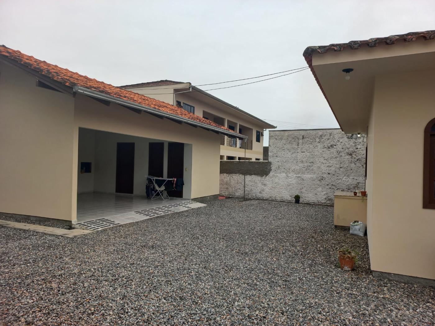 Casa à venda com 2 quartos, 553m² - Foto 2
