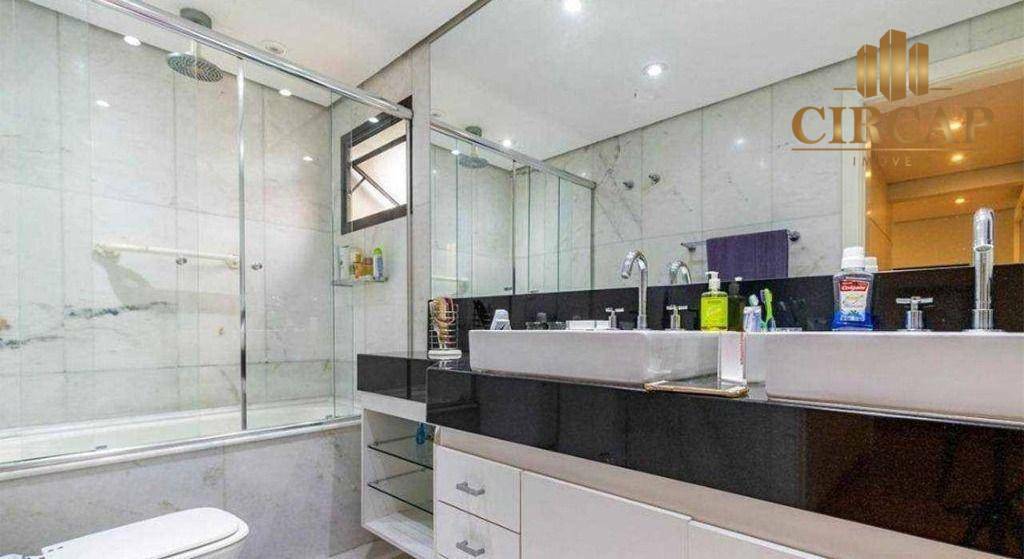 Apartamento à venda com 3 quartos, 246m² - Foto 11