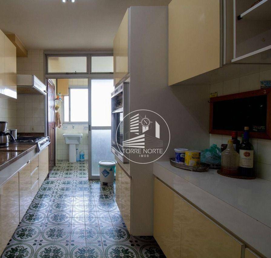 Apartamento à venda com 4 quartos, 190m² - Foto 6