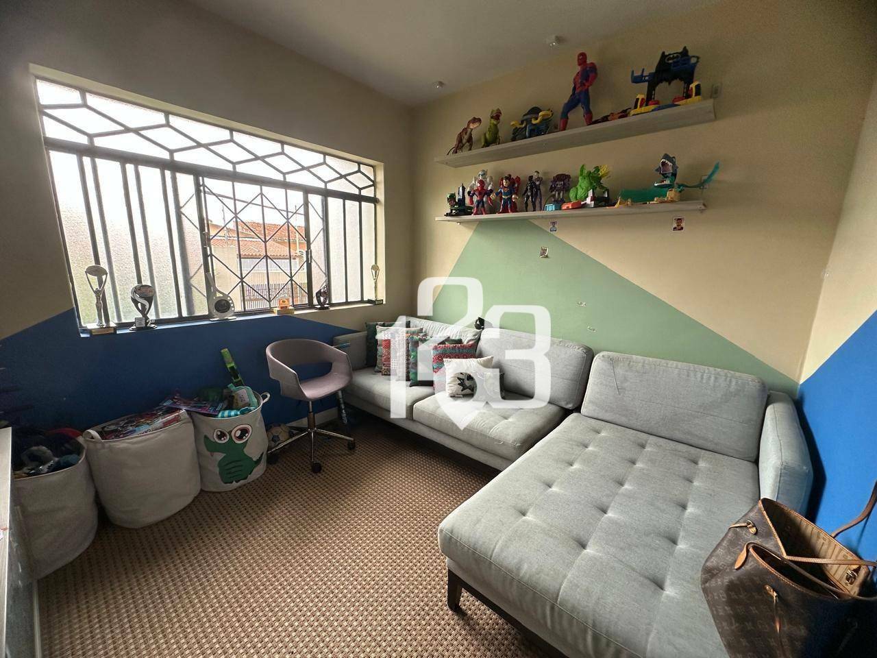 Casa à venda com 3 quartos, 210m² - Foto 27