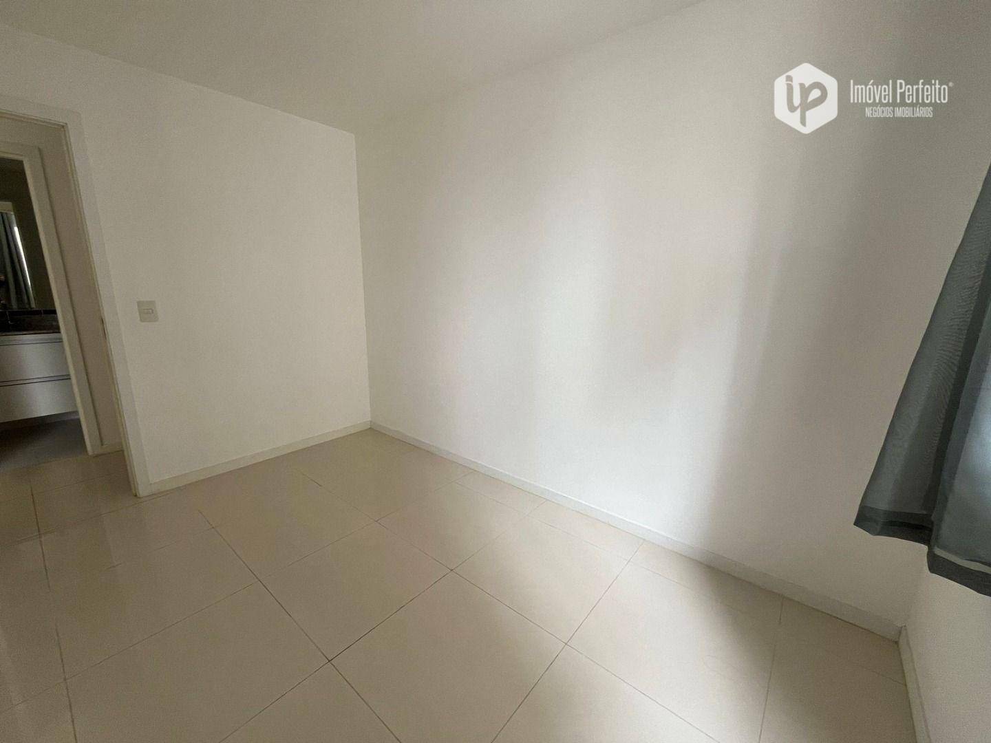 Apartamento para alugar com 2 quartos, 59m² - Foto 5