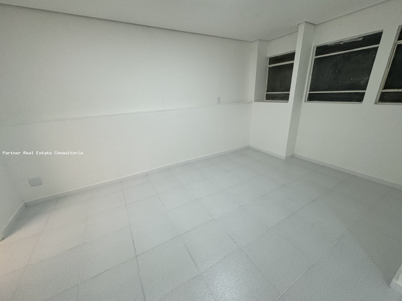 Conjunto Comercial-Sala à venda com 5 quartos, 195m² - Foto 12