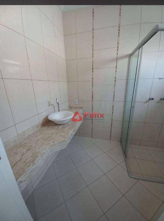 Casa à venda com 3 quartos, 120m² - Foto 14