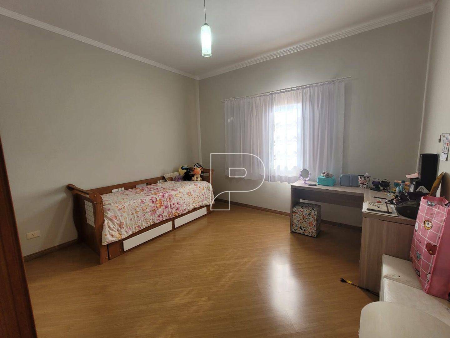 Casa à venda com 3 quartos, 332m² - Foto 13