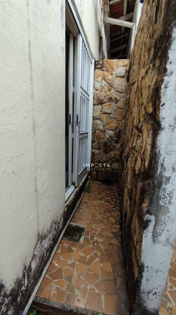 Casa à venda com 5 quartos, 248m² - Foto 29