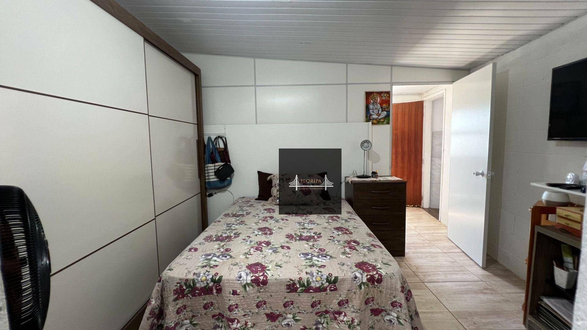 Casa à venda com 7 quartos, 235m² - Foto 19