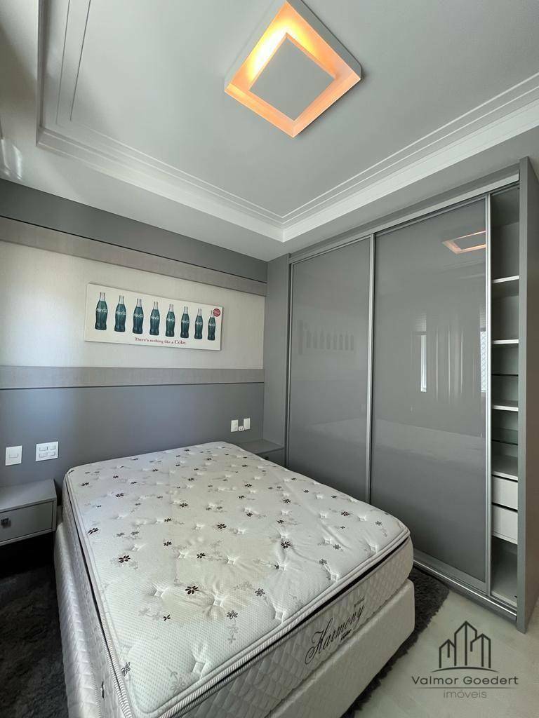 Apartamento à venda com 3 quartos, 185m² - Foto 30