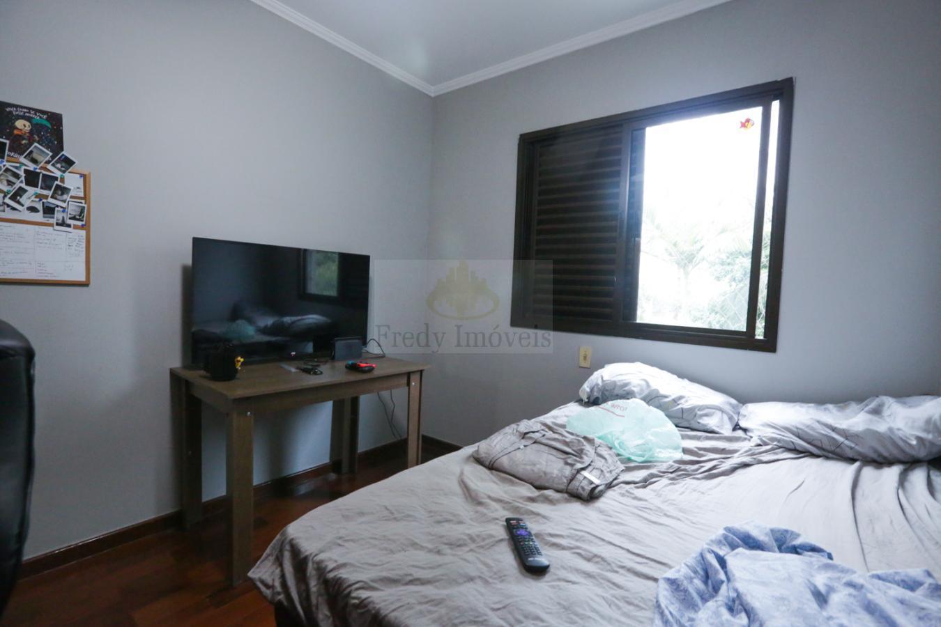 Apartamento à venda com 3 quartos, 96m² - Foto 9