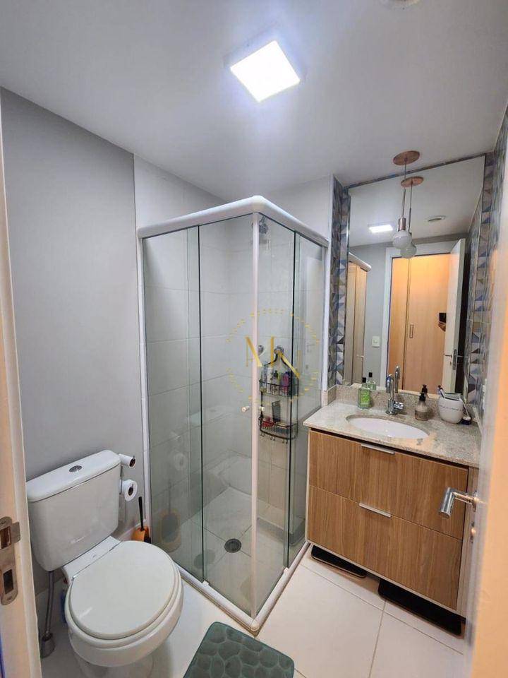 Apartamento à venda com 2 quartos, 68m² - Foto 8