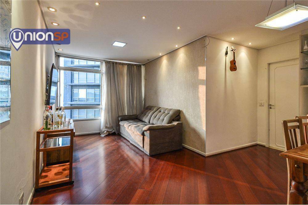 Apartamento à venda com 3 quartos, 94m² - Foto 2