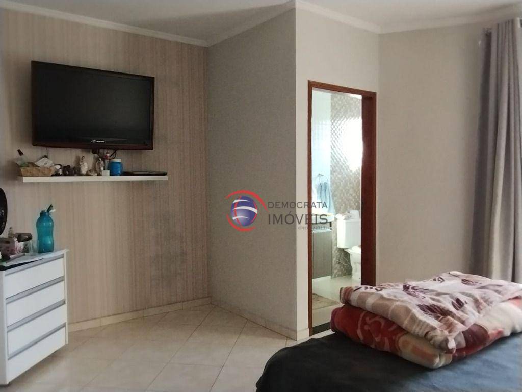 Sobrado à venda com 3 quartos, 249m² - Foto 6