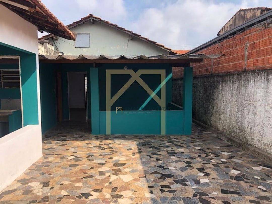 Casa à venda com 3 quartos, 150m² - Foto 1