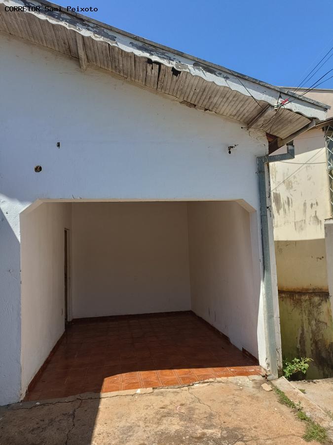 Casa à venda com 2 quartos, 60m² - Foto 10