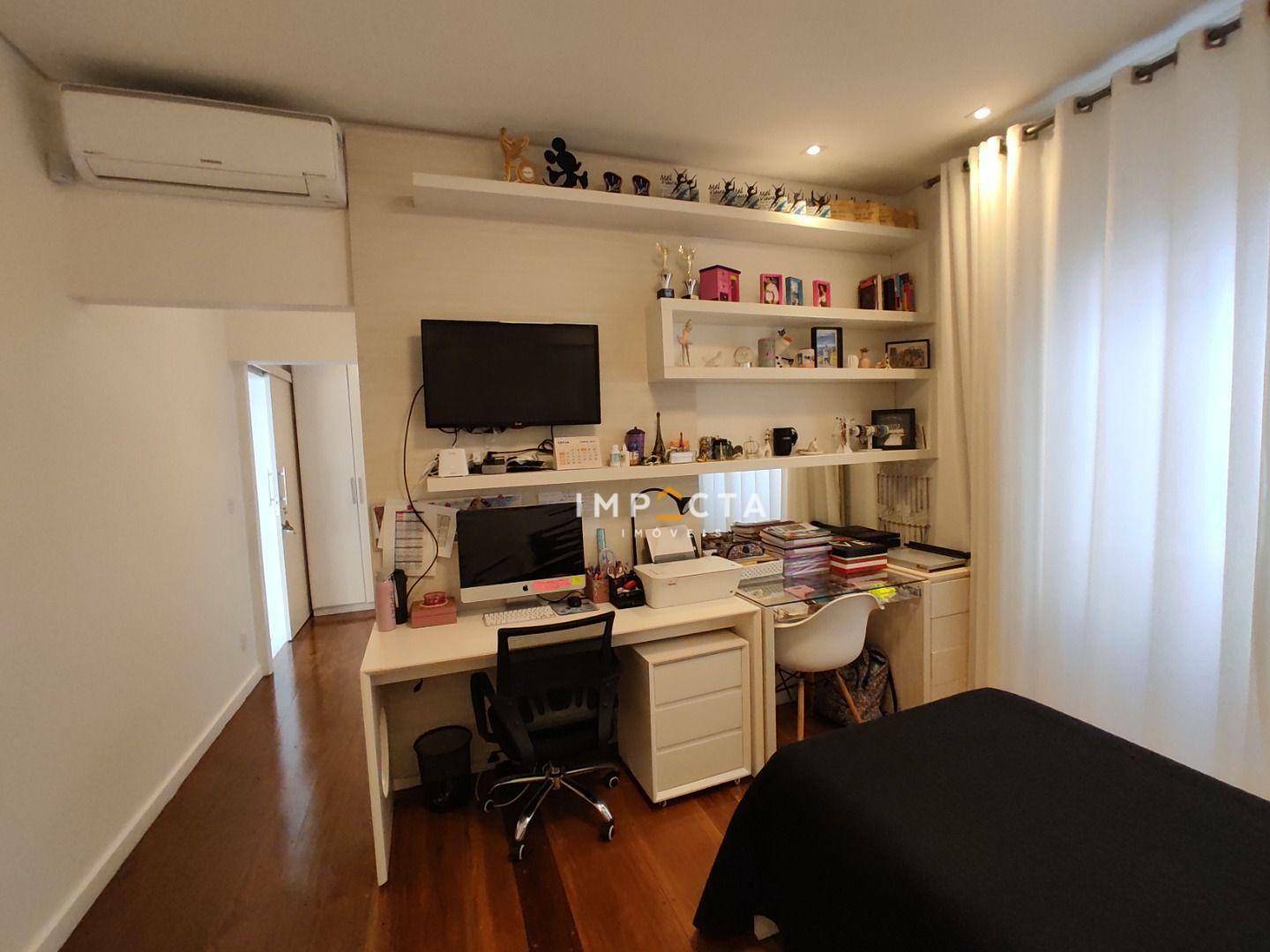 Casa à venda com 3 quartos, 300m² - Foto 30