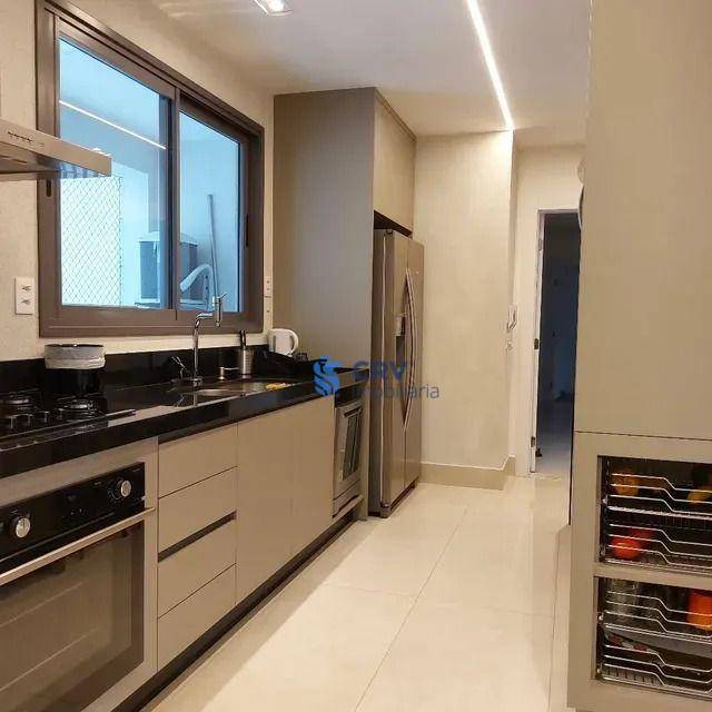 Apartamento à venda com 3 quartos, 216m² - Foto 6