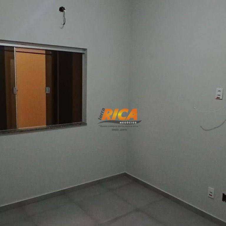 Casa à venda com 2 quartos, 113m² - Foto 12