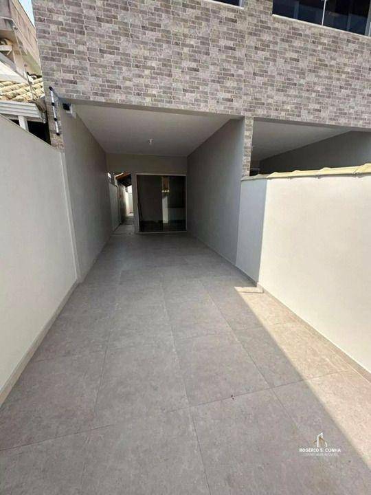 Casa à venda com 2 quartos, 90m² - Foto 1