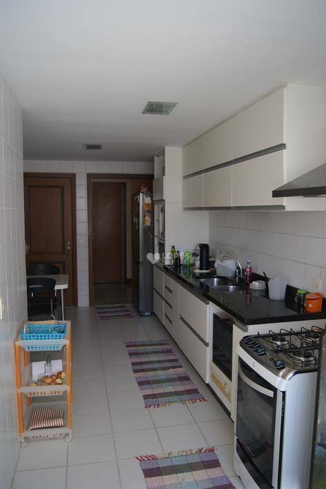 Apartamento à venda com 4 quartos, 151m² - Foto 18