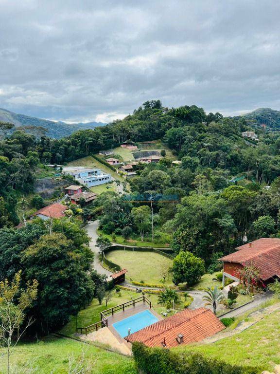 Casa de Condomínio à venda com 4 quartos, 300m² - Foto 8