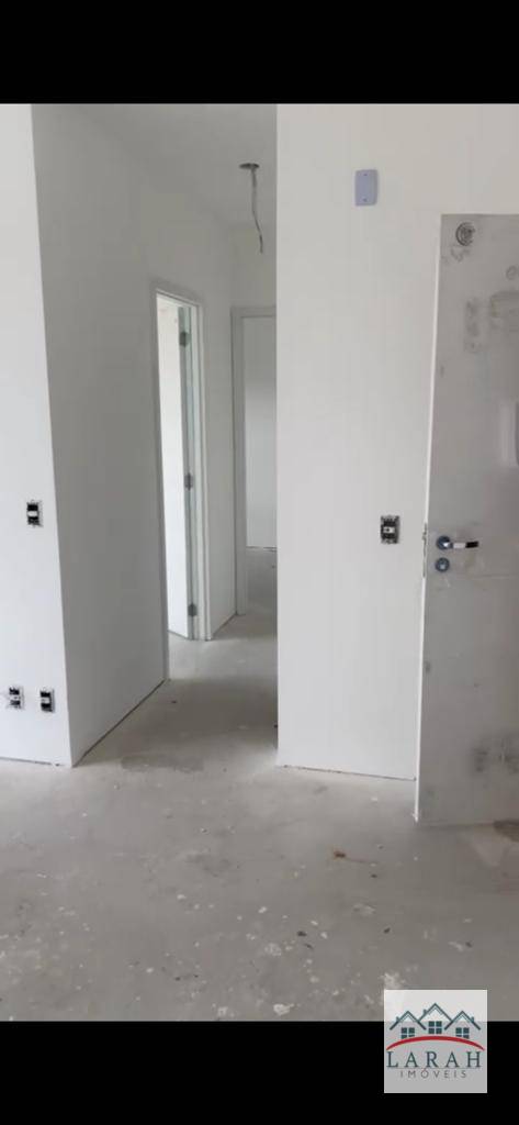 Apartamento à venda com 2 quartos, 61m² - Foto 12